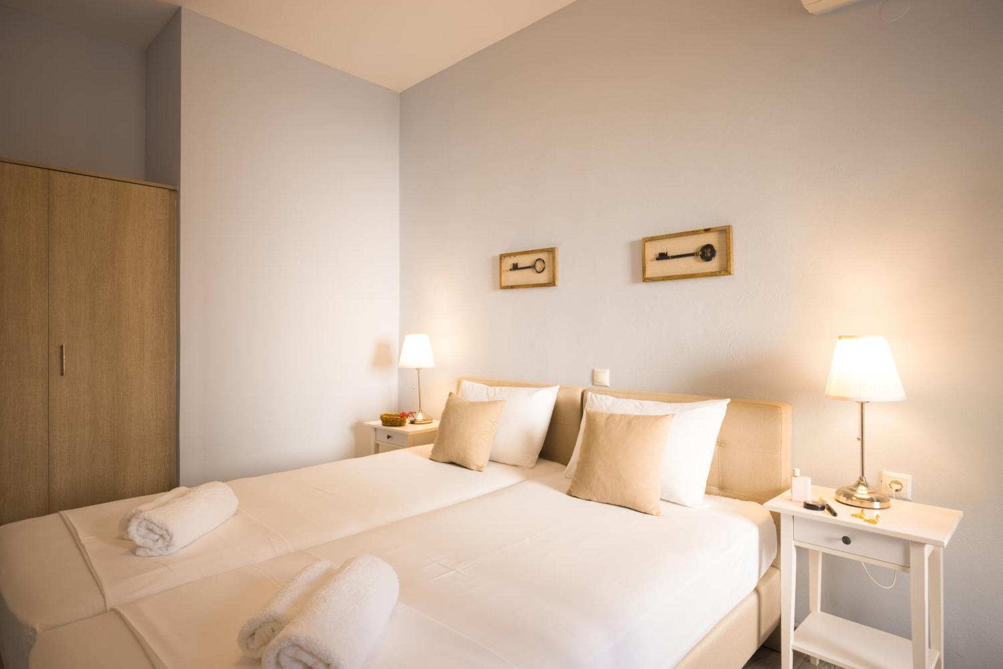 Villa Stella Suites プラキアス エクステリア 写真